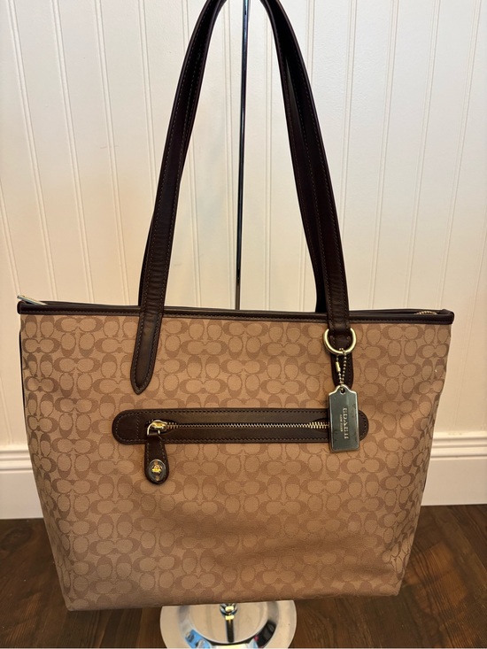 Coach Handbags - Coach Taylor Signature Jacquard Tote – Style 79579